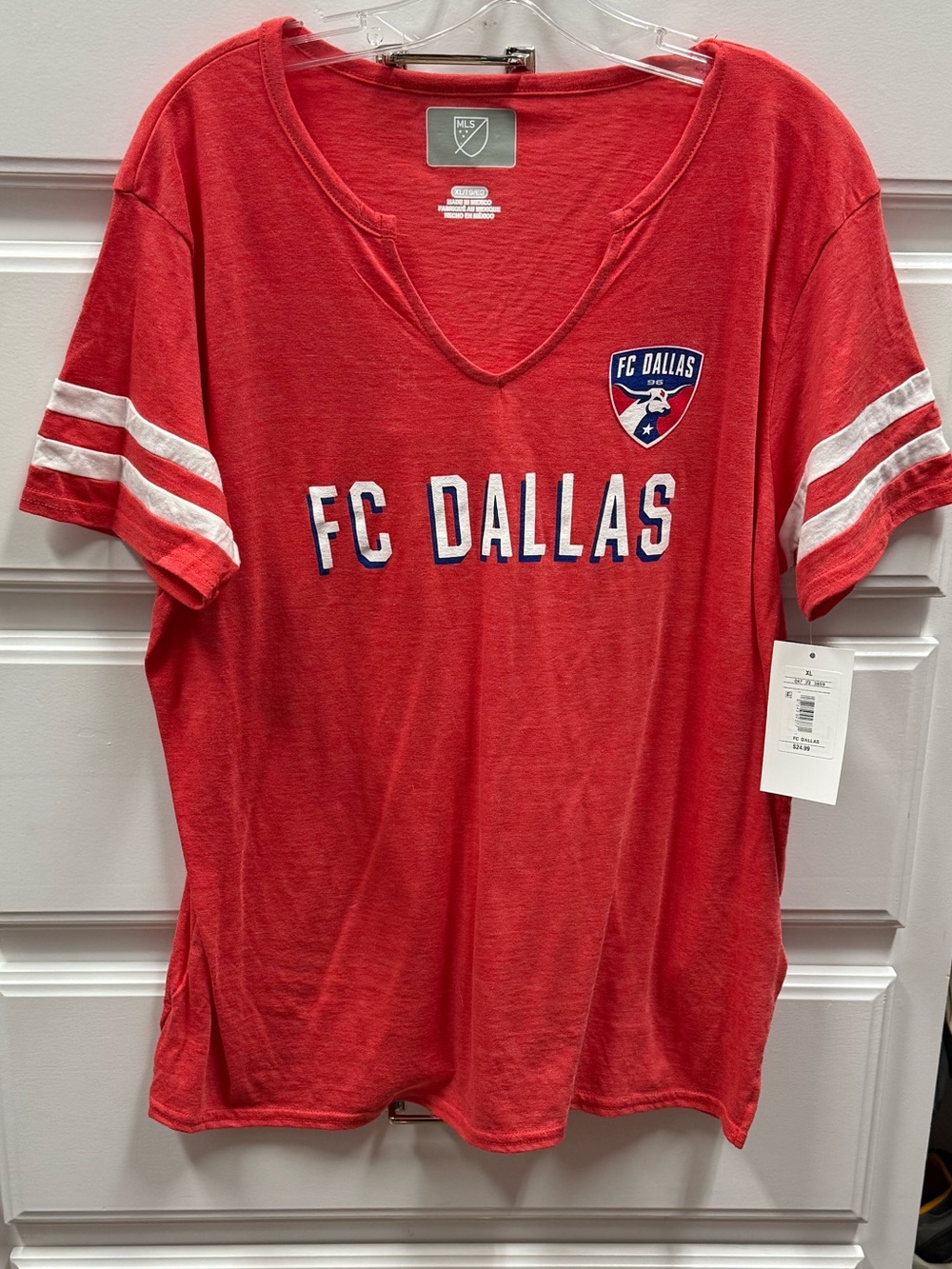 FC Dallas Women’s Red Short V-Neck Long Sleeve Tee